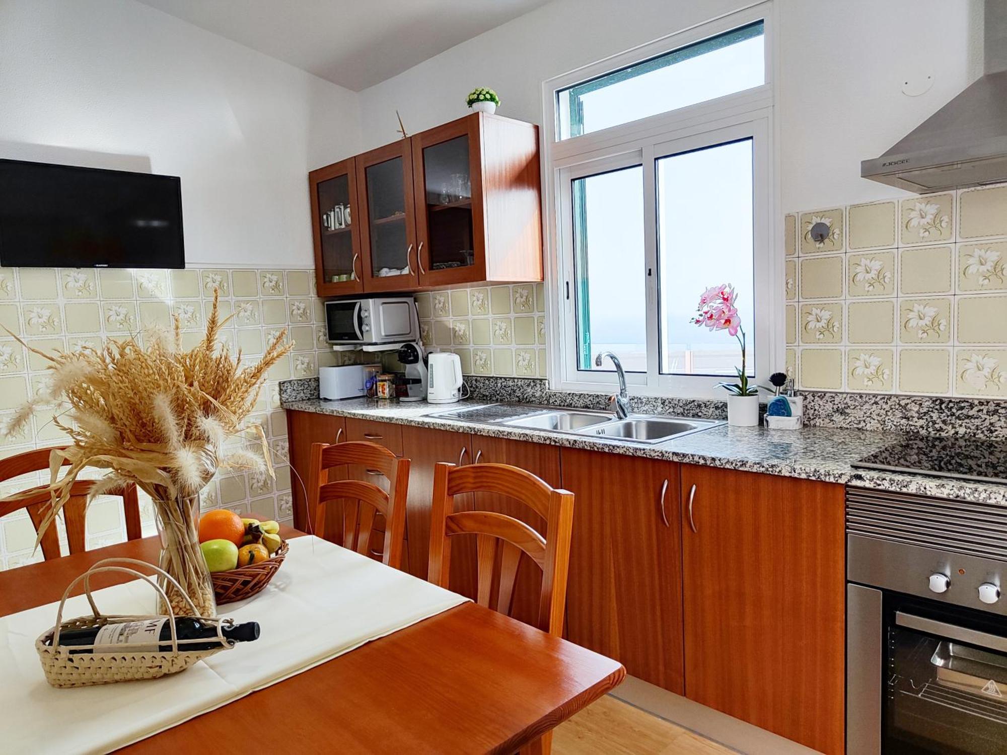 Gateone Al Airport View House Villa Machico  Exterior photo