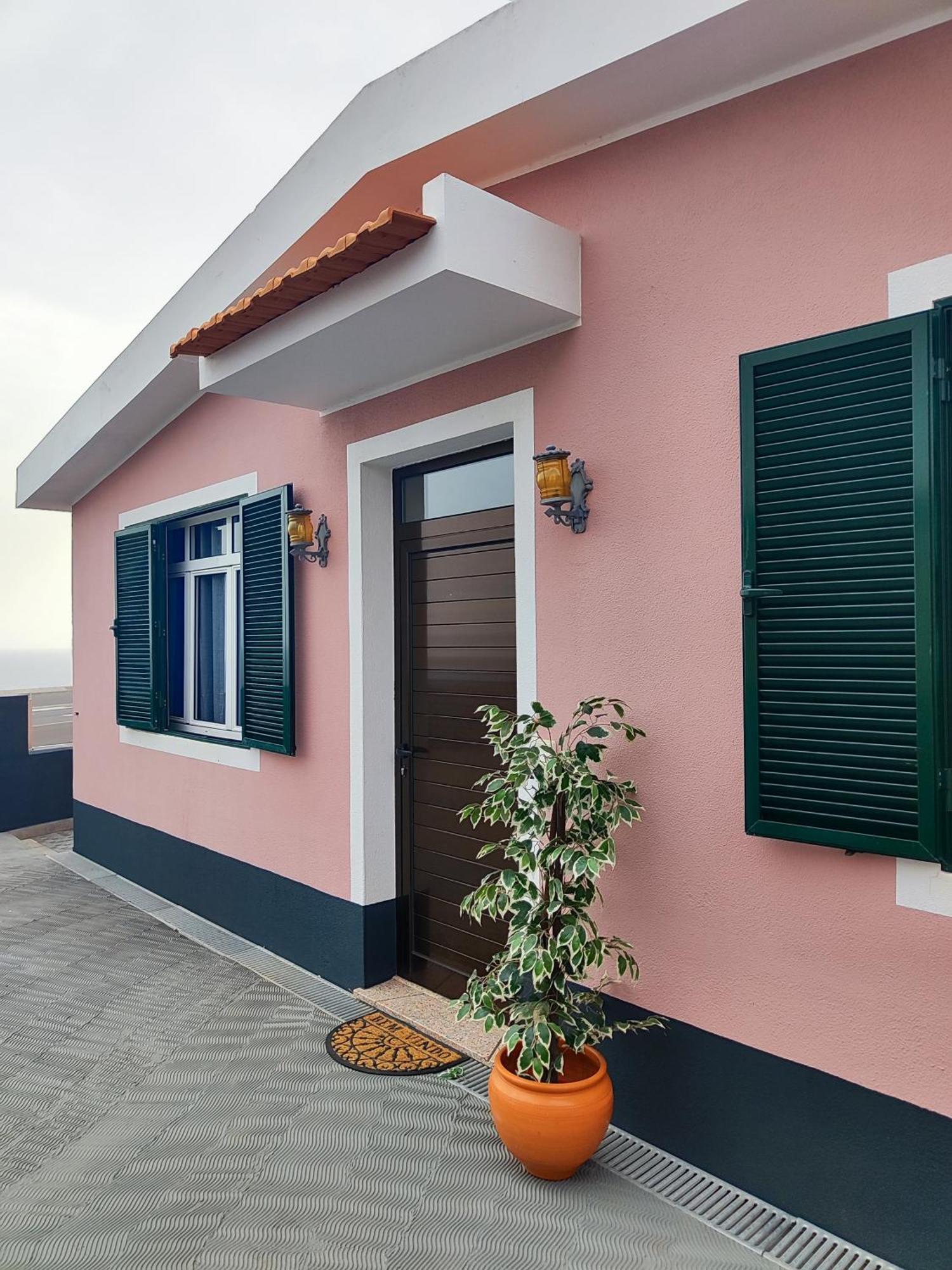 Gateone Al Airport View House Villa Machico  Exterior photo